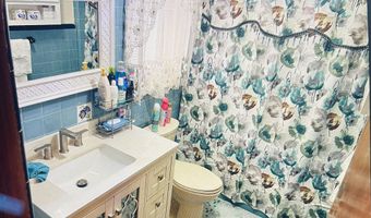 127 W 55TH St, Bayonne, NJ 07002