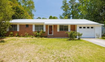 203 Magnolia Dr, Adel, GA 31620