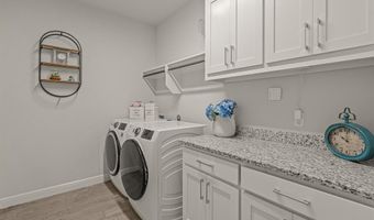 381 Oak Meadow Ln, Weatherford, TX 76085