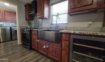 2200 N Delaware Dr 32, Apache Junction, AZ 85120