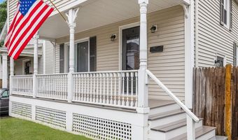 19 County St, Newport, RI 02840
