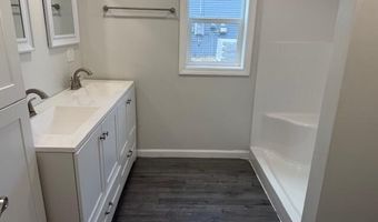 5 N Vigue Shore Rd, Albion, ME 04910