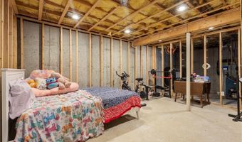 16 Karen Dr, Hopkinton, RI 02832