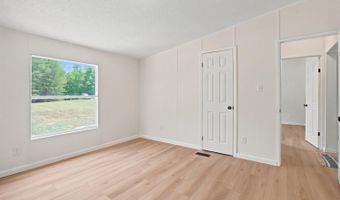 175 Meadowview Ln, Axton, VA 24054
