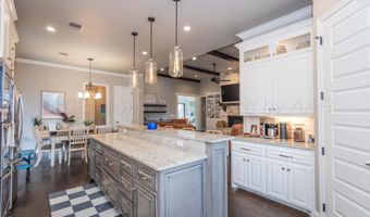 7913 JAKE LONDON Dr, Amarillo, TX 79119