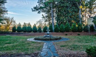 1670 Church St, Appomattox, VA 24522
