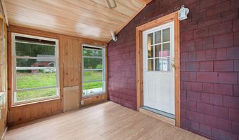 219 Mouse Ln, Alfred, ME 04002