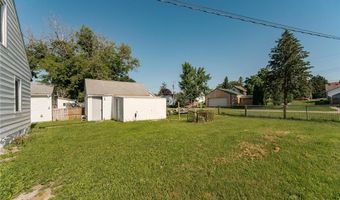 106 SW Commerce St, Adams, MN 55909