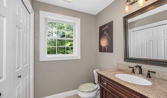 7 Oak Ridge Dr, Atkinson, NH 03811