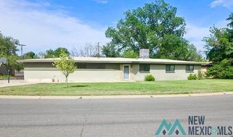 1422 S Country Club Cir, Carlsbad, NM 88220
