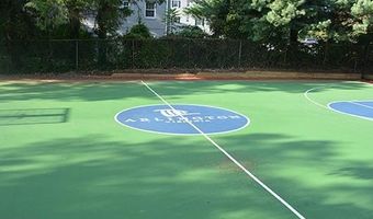 2011 N UPTON St, Arlington, VA 22207
