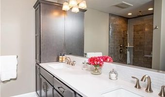 59 Camden Ln, Cranston, RI 02921