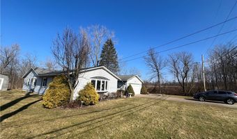 1281 Spruce Tree Ln, Amherst, OH 44001