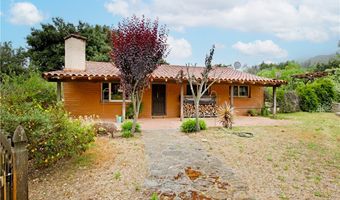 17825 Bear Valley Ln, Escondido, CA 92027