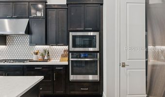 7 Spring Hill Ct, Bluffton, SC 29910