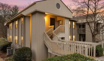 102 Abbey Cir, Asheville, NC 28805