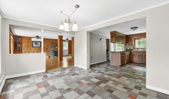 241 E Hardscrabble Rd, Auburn, ME 04210