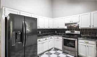 1528 Oakleaf Dr, Auburn, GA 30011