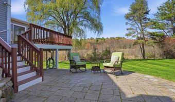 4 Meadowbrook Rd, Acton, MA 01720