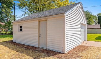 822 W FRANCES St, Appleton, WI 54914