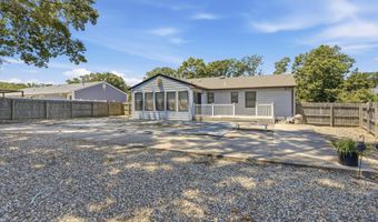 60 Pelican Dr, Bayville, NJ 08721