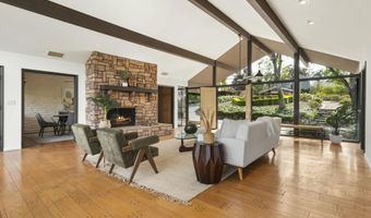 230 Avocado Pl, Camarillo, CA 93010