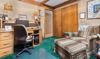 1334 W CLOVERDALE Dr, Appleton, WI 54914