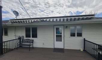 8625 11th Ave NW, Bottineau, ND 58318
