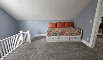 709 N Cedar St, Auburn, IN 46706