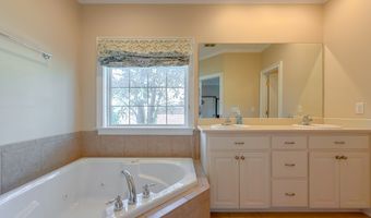 1030 Meadow Rdg, Bainbridge, GA 39819