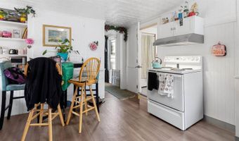 176 Court St, Bangor, ME 04401