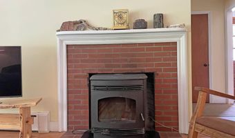 138 Cedar St, Brattleboro, VT 05301