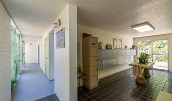 249 Kapili St 402, Honolulu, HI 96815