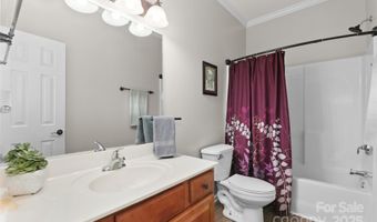 8 Secrest Dr, Arden, NC 28704