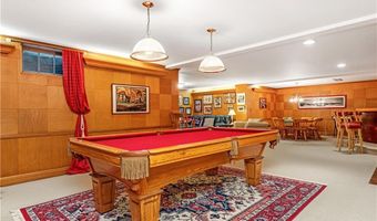 133 Tupelo Hill Dr, Cranston, RI 02920