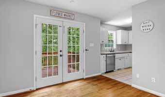725 Cotton Branch Dr, Boiling Springs, SC 29316