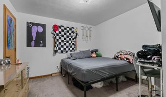 2415 N LOCUST St, Appleton, WI 54914