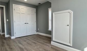 190 E Main Rd 3, Middletown, RI 02842