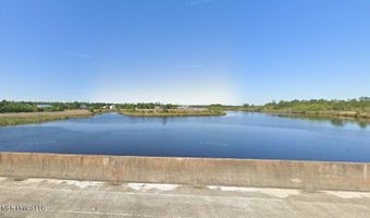 01 7th St, Bay St. Louis, MS 39520