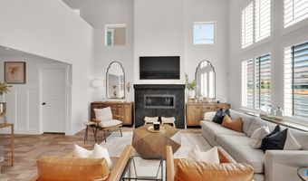 915 W MCKENNA, Bluffdale, UT 84065
