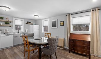31 Water St #4, Bradford, NH 03221