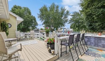 800 Scenic View Blvd, Altoona, IA 50009