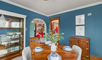 204 51st St, Des Moines, IA 50312