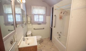 306 E College, Algona, IA 50511