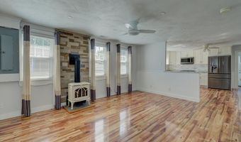33 Spruce Ln, Bristol, RI 02809