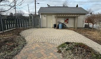 323 S Walnut St, Batesville, IN 47006