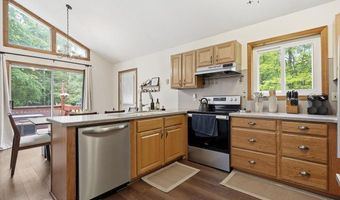10 Lenape Trl, Albrightsville, PA 18210