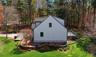 22 Country Ln, Berkley, MA 02779