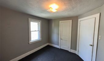 1164 Pondview Ave, Akron, OH 44305