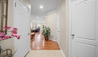 24619 GREYSTEEL Sq, Aldie, VA 20105